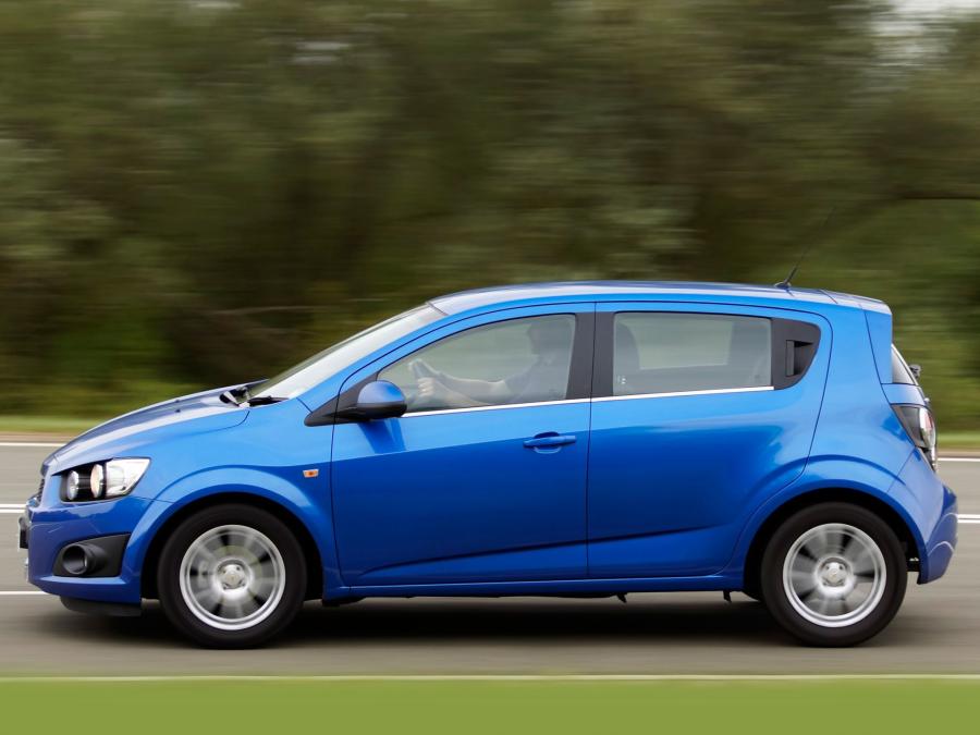 Chevrolet Aveo 2011 года  (UK) (фото 3 из 16)